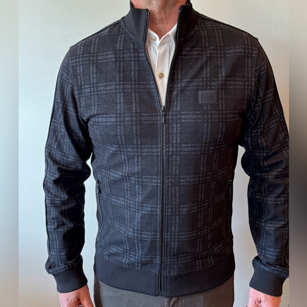 Karl Lagerfeld Mens zip up jacket. Size M. NWT